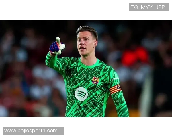 埃里克加西亚训练佩戴面具霍安加西亚国际比赛日后重返球队