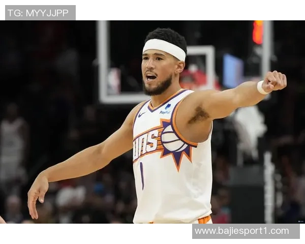 布克场均30分4板7助展现超强实力被美媒评为球队头号选择